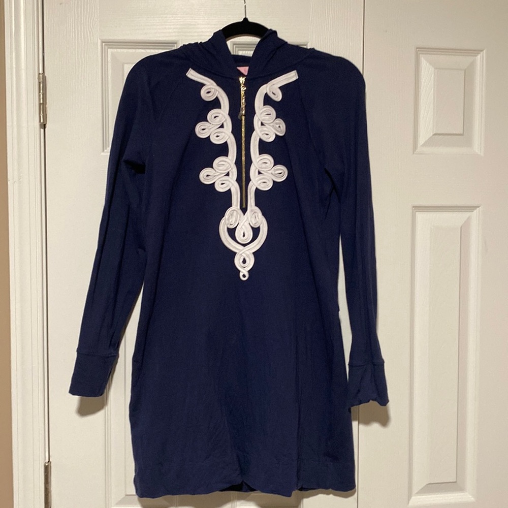 Lilly Pulitzer Hooded Popover dress - Size M